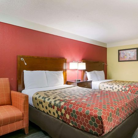 Econo Lodge Frederick I-70 Eksteriør billede