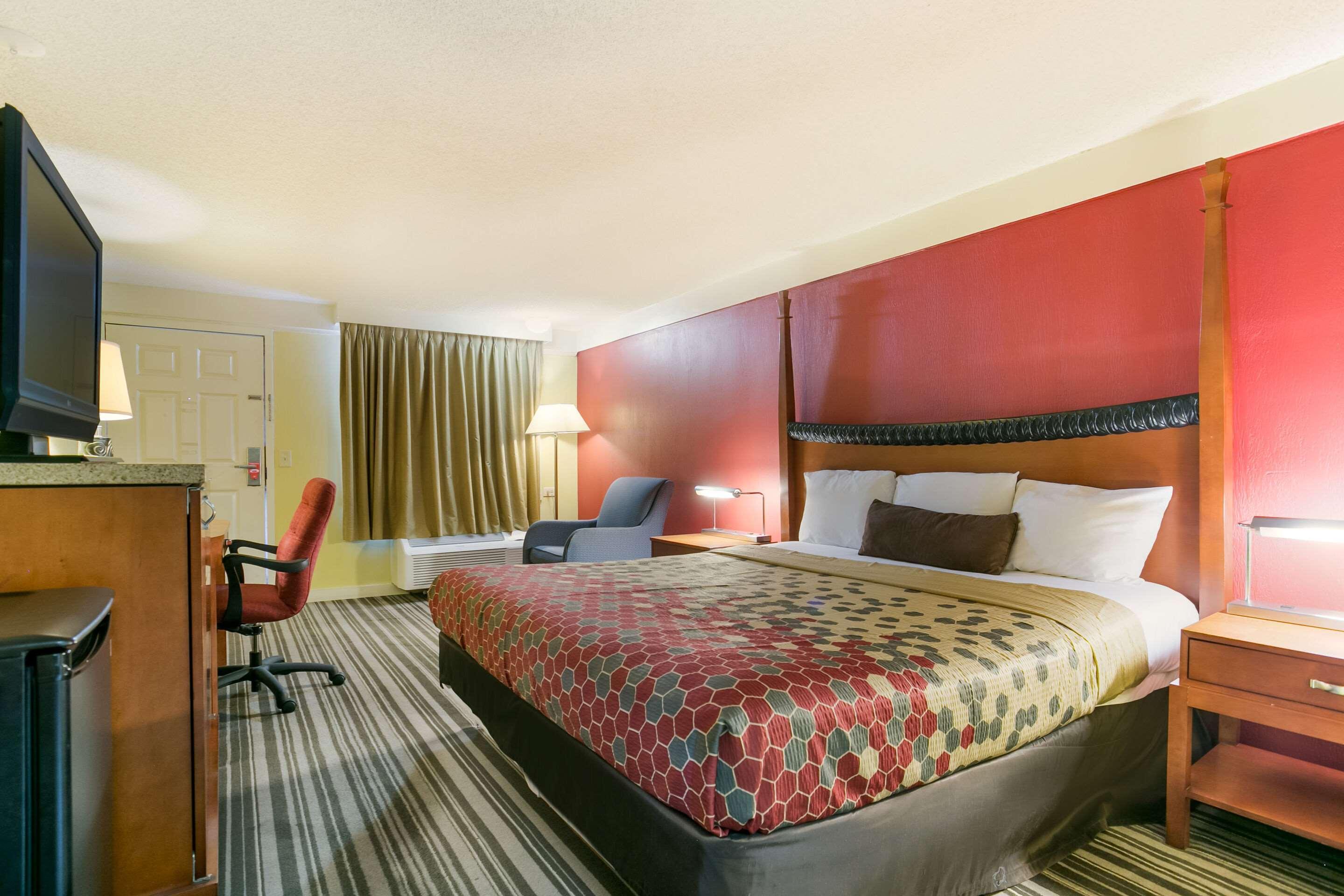 Econo Lodge Frederick I-70 Eksteriør billede