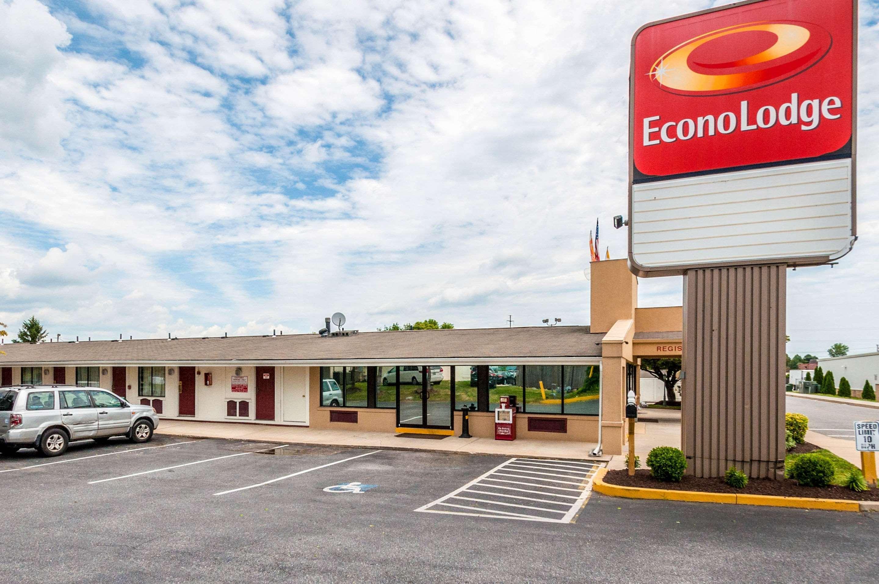 Econo Lodge Frederick I-70 Eksteriør billede